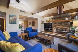 Casa Velo -Mid Century Hot Tub & Amazing Backyard - Image 3