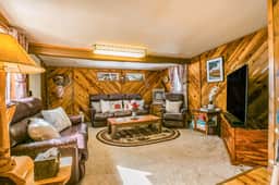 Medallion Cabin by Velo - Image 5