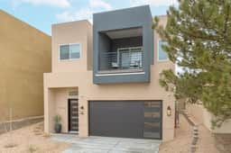 The Q by Velo - Stylish Mid-Century Modern Home - Image 4