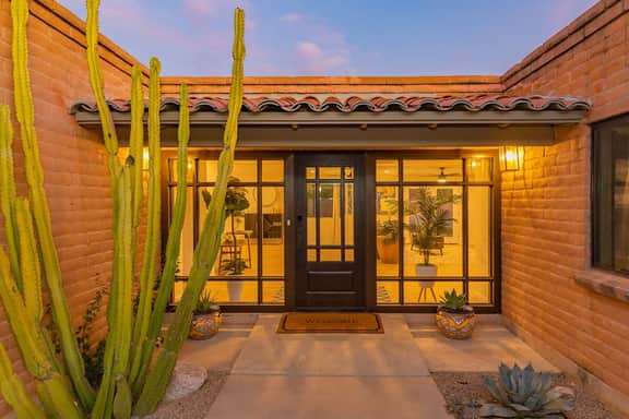 Sabino Velo Private Resort w Hot Tub & Heated Pool - Image 3