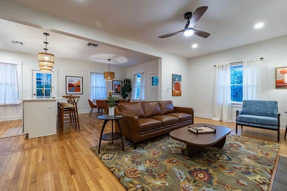 5th Avenue Bungalow by Velo - Image 3