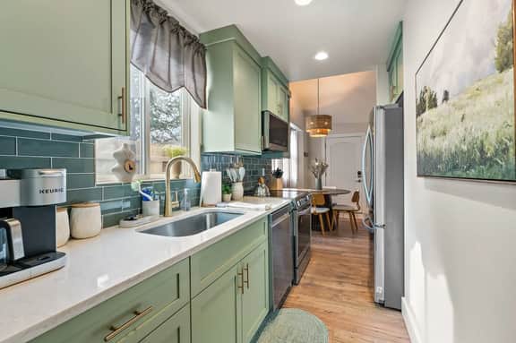 Boise Bungalow by Velo N End Studio w Hot Tub - Image 2